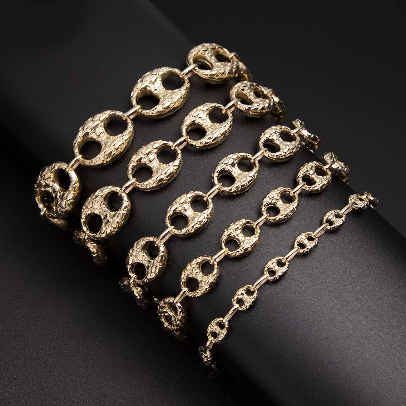 Women's Nugget Puffed Gucci Link Chain Bracelet 10K Yellow Gold - Hollow